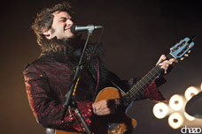 Matthieu Chedid -M- + Nach en 2013 à Zenith de Toulouse (Toulouse)